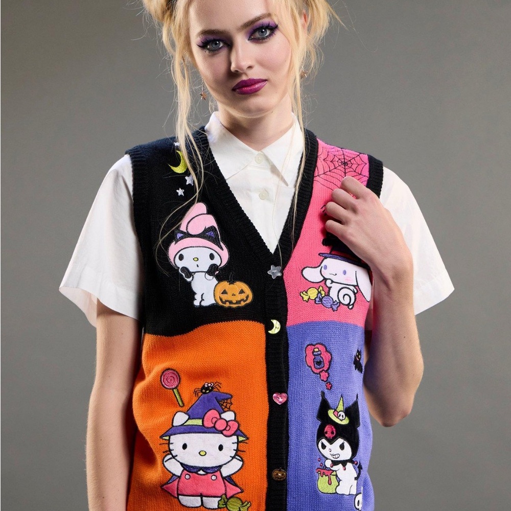 Hello Kitty And Friends Halloween Grid Girls Sweater Vest
